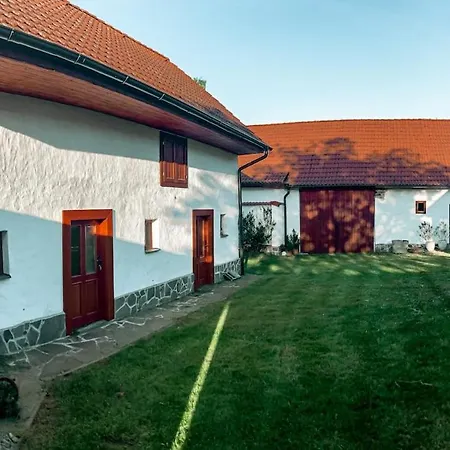 Prázdninový dům V Obci Pleše